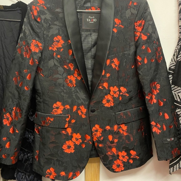 Trendy Mens/women clothes - Picture 5 of 16